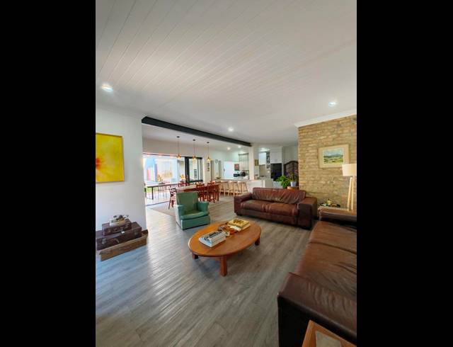 4 BEDROOM HOUSE FOR SALE IN MENLO PARK